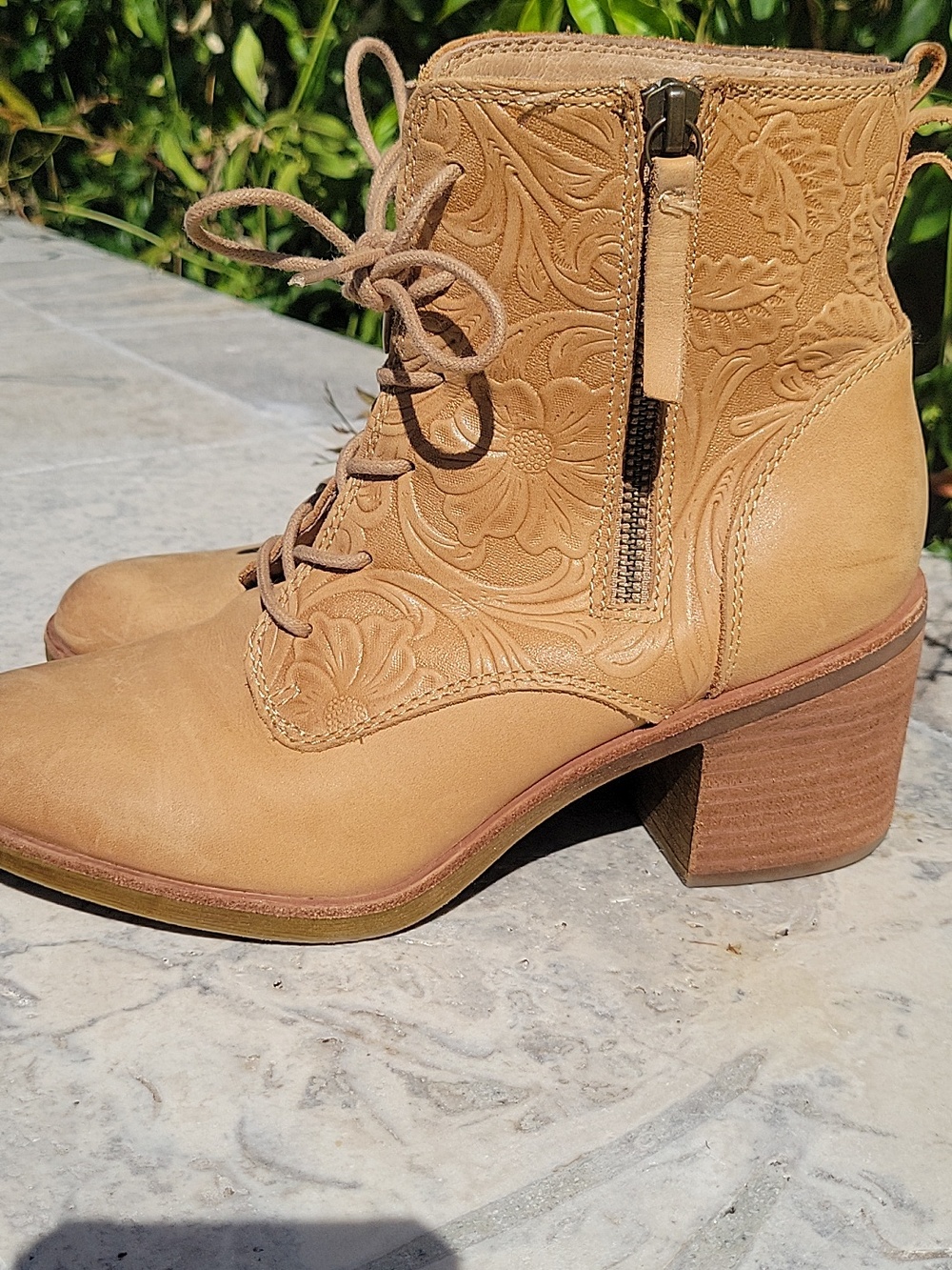 Sofft Sondra Tan Embroidered Lace-Up Leather Ankle Boots 7.5 - Picture 5 of 15